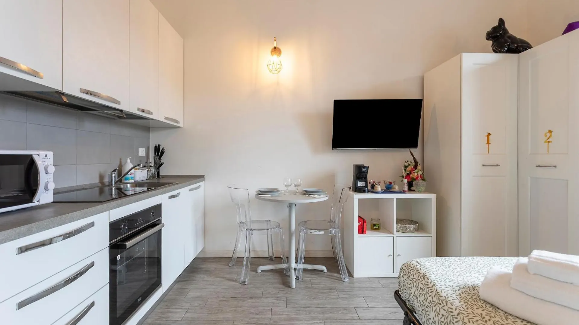 Luxury Suite {Fuga Romantica } Ponte Coperto Pavia 0*,  Italy